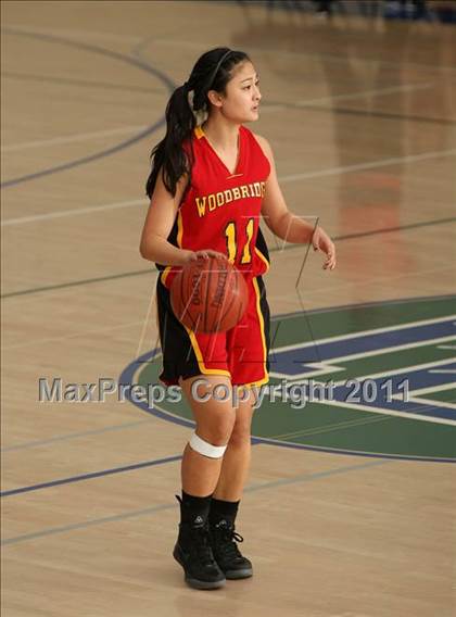 Thumbnail 2 in La Costa Canyon vs. Woodbridge (So Cal Holiday Prep Classic) photogallery.