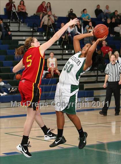 Thumbnail 1 in La Costa Canyon vs. Woodbridge (So Cal Holiday Prep Classic) photogallery.