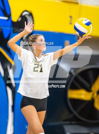 Thumbnail 3 in Oaks Christian @ Agoura photogallery.