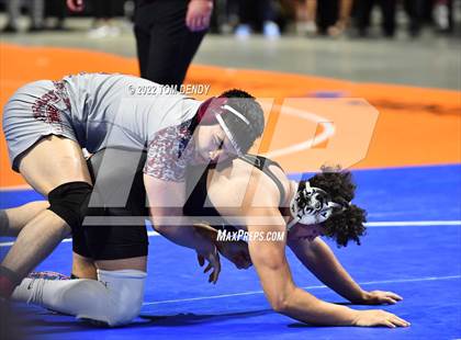 Thumbnail 3 in UIL State Championships - 5A 195lb Final photogallery.