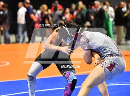 Thumbnail 2 in UIL State Championships - 5A 195lb Final photogallery.