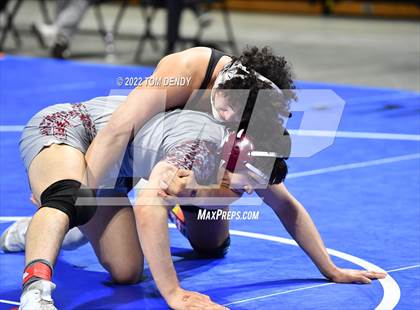 Thumbnail 3 in UIL State Championships - 5A 195lb Final photogallery.
