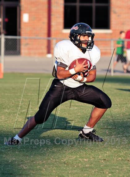 Thumbnail 2 in Maryville vs. Alcoa photogallery.