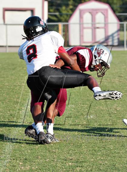 Thumbnail 2 in Maryville vs. Alcoa photogallery.