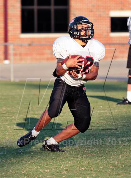 Thumbnail 1 in Maryville vs. Alcoa photogallery.