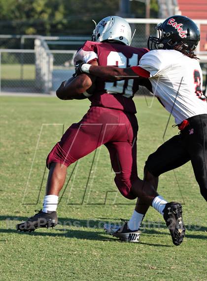 Thumbnail 1 in Maryville vs. Alcoa photogallery.