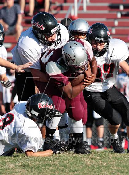Thumbnail 3 in Maryville vs. Alcoa photogallery.