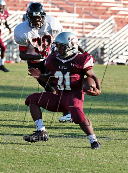 Thumbnail 3 in Maryville vs. Alcoa photogallery.