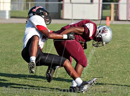Thumbnail 3 in Maryville vs. Alcoa photogallery.