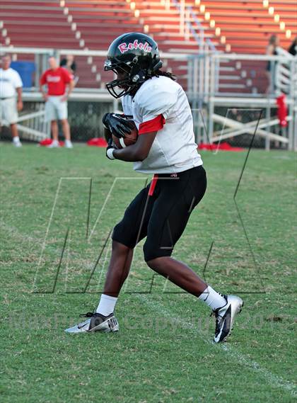 Thumbnail 3 in Maryville vs. Alcoa photogallery.