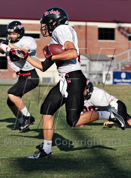 Thumbnail 1 in Maryville vs. Alcoa photogallery.