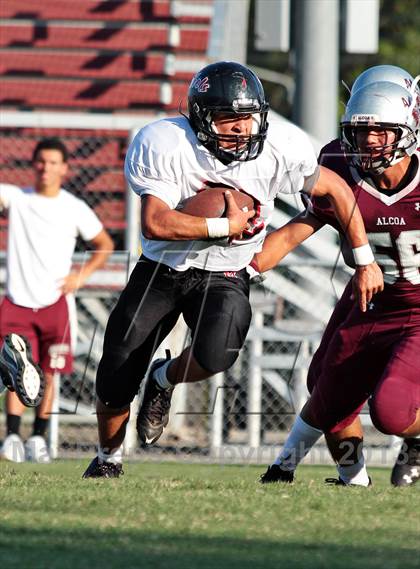 Thumbnail 3 in Maryville vs. Alcoa photogallery.