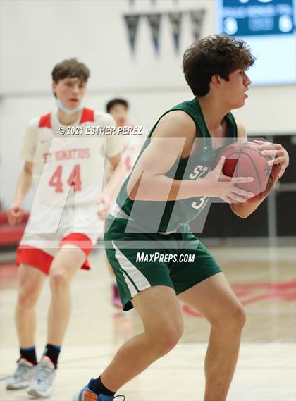 Thumbnail 2 in St. Mary's vs. St. Ignatius photogallery.