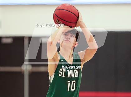 Thumbnail 1 in St. Mary's vs. St. Ignatius photogallery.
