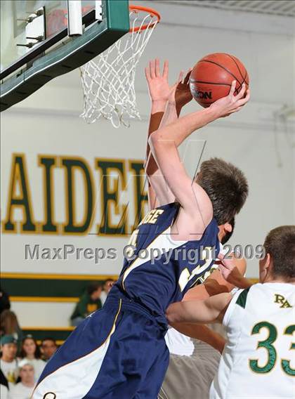 Thumbnail 3 in Oak Ridge vs. Rio Americano (Jack Scott Tournamnet) photogallery.