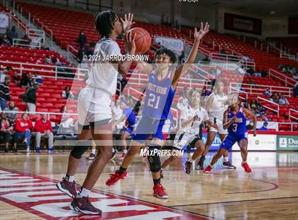 Thumbnail 3 in Beaumont United vs. West Brook photogallery.