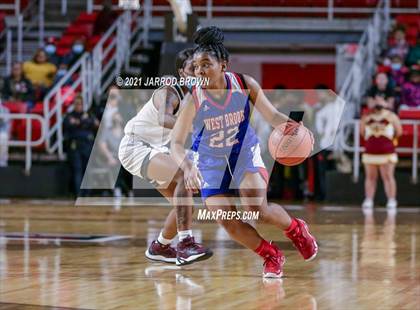 Thumbnail 1 in Beaumont United vs. West Brook photogallery.