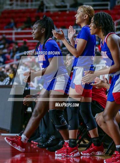 Thumbnail 1 in Beaumont United vs. West Brook photogallery.