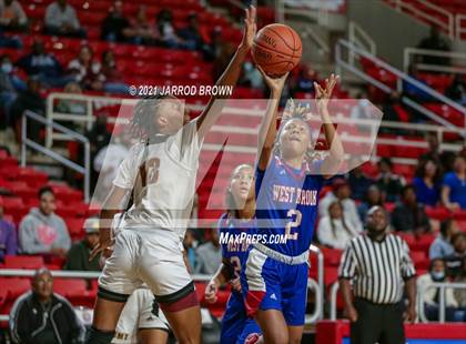 Thumbnail 1 in Beaumont United vs. West Brook photogallery.