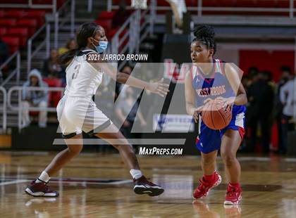 Thumbnail 2 in Beaumont United vs. West Brook photogallery.