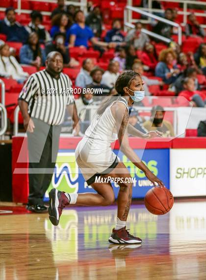 Thumbnail 2 in Beaumont United vs. West Brook photogallery.