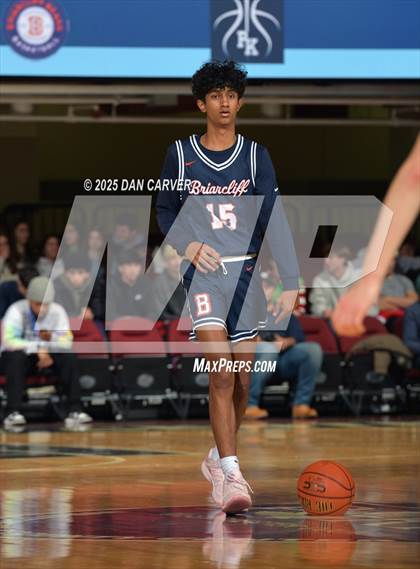 Thumbnail 2 in Hackley vs. Briarcliff (William F. Plunkett Jr. Christmas Classic) photogallery.