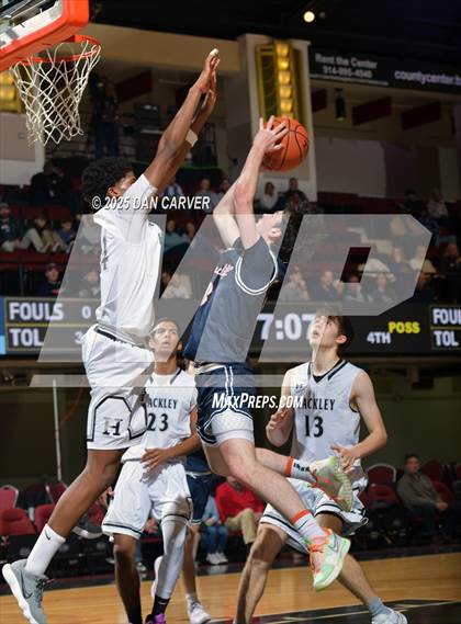 Thumbnail 3 in Hackley vs. Briarcliff (William F. Plunkett Jr. Christmas Classic) photogallery.