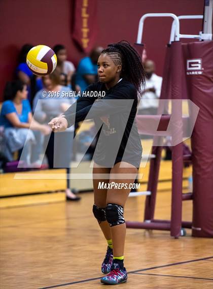 Thumbnail 1 in Admiral Farragut @ Brooks DeBartolo Collegiate photogallery.