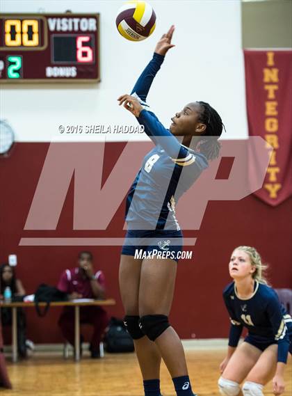 Thumbnail 3 in Admiral Farragut @ Brooks DeBartolo Collegiate photogallery.