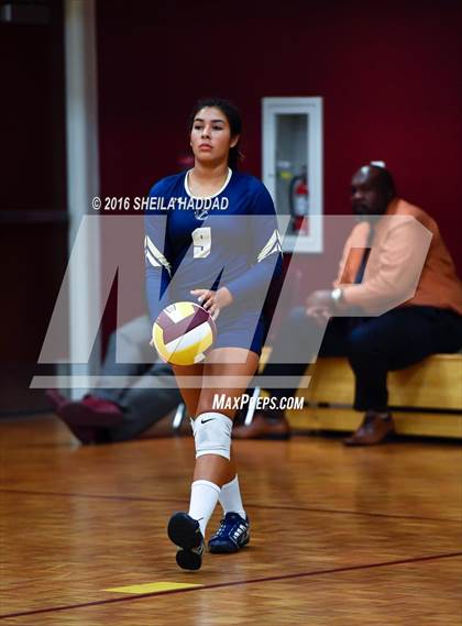 Thumbnail 2 in Admiral Farragut @ Brooks DeBartolo Collegiate photogallery.