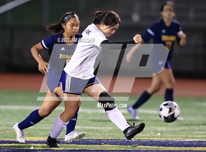 Thumbnail 2 in Lynbrook @ Milpitas photogallery.