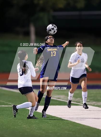 Thumbnail 2 in Lynbrook @ Milpitas photogallery.