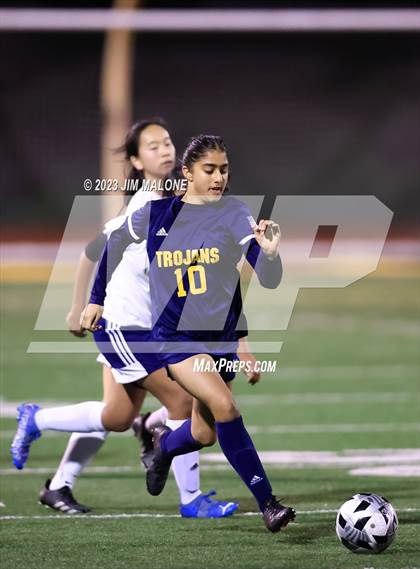 Thumbnail 3 in Lynbrook @ Milpitas photogallery.