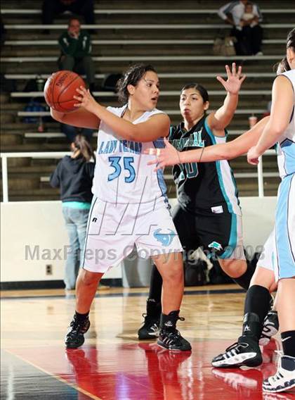Thumbnail 3 in Pasadena Memorial vs. Rayburn (McDonald's Texas Invitational) photogallery.