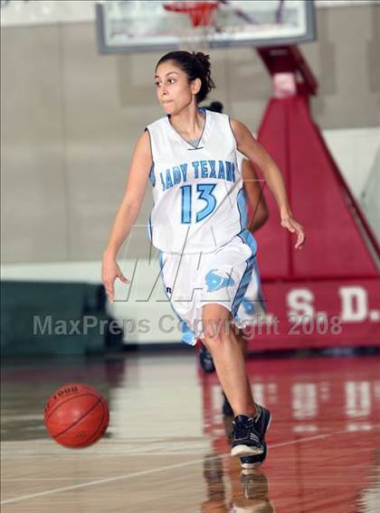 Thumbnail 3 in Pasadena Memorial vs. Rayburn (McDonald's Texas Invitational) photogallery.