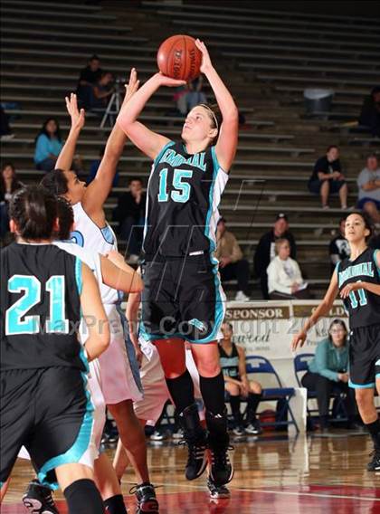 Thumbnail 2 in Pasadena Memorial vs. Rayburn (McDonald's Texas Invitational) photogallery.