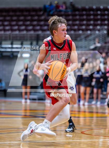 Thumbnail 3 in Milford vs. Tabiona (UHSAA 1A Quarterfinal) photogallery.