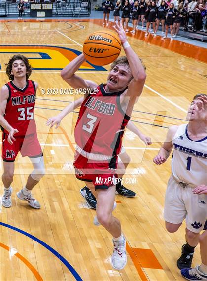 Thumbnail 3 in Milford vs. Tabiona (UHSAA 1A Quarterfinal) photogallery.