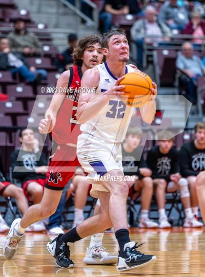 Thumbnail 3 in Milford vs. Tabiona (UHSAA 1A Quarterfinal) photogallery.