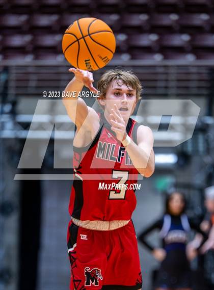 Thumbnail 2 in Milford vs. Tabiona (UHSAA 1A Quarterfinal) photogallery.