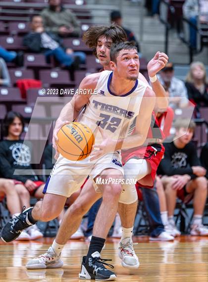 Thumbnail 2 in Milford vs. Tabiona (UHSAA 1A Quarterfinal) photogallery.