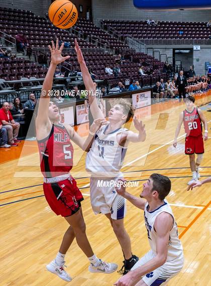 Thumbnail 1 in Milford vs. Tabiona (UHSAA 1A Quarterfinal) photogallery.