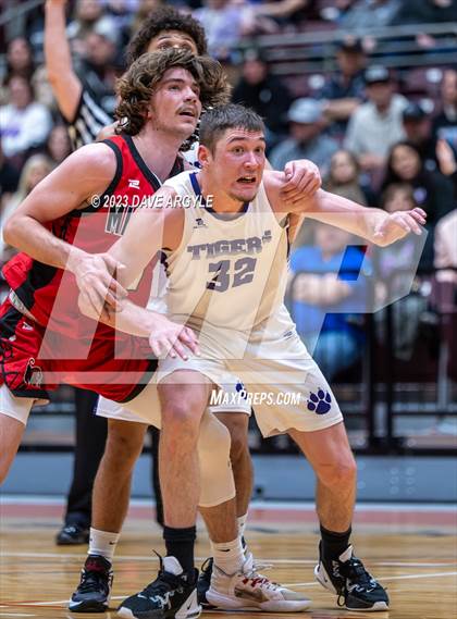 Thumbnail 3 in Milford vs. Tabiona (UHSAA 1A Quarterfinal) photogallery.