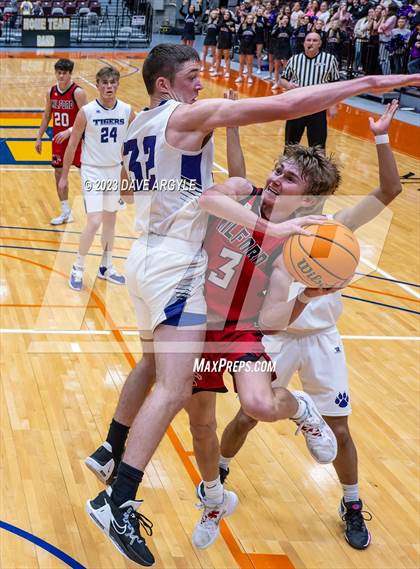 Thumbnail 2 in Milford vs. Tabiona (UHSAA 1A Quarterfinal) photogallery.