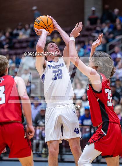 Thumbnail 1 in Milford vs. Tabiona (UHSAA 1A Quarterfinal) photogallery.