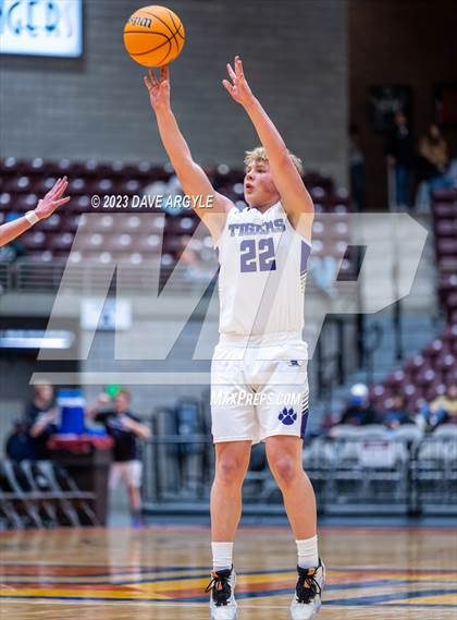 Thumbnail 3 in Milford vs. Tabiona (UHSAA 1A Quarterfinal) photogallery.