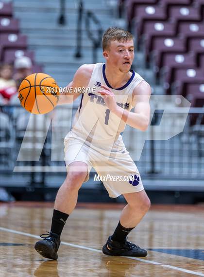 Thumbnail 3 in Milford vs. Tabiona (UHSAA 1A Quarterfinal) photogallery.