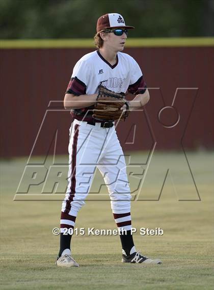 Thumbnail 2 in Kinder vs Aquinas (LHSAA 2A Quarterfinal) photogallery.
