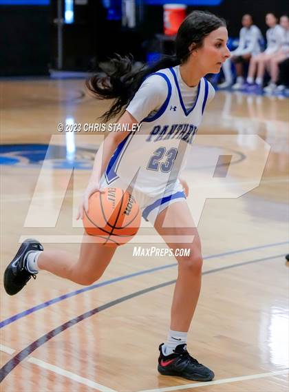 Thumbnail 3 in Robert Bateman vs Paradise Honors (Panther Hoops Classic) photogallery.