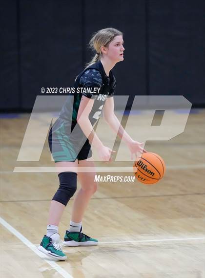 Thumbnail 2 in Robert Bateman vs Paradise Honors (Panther Hoops Classic) photogallery.